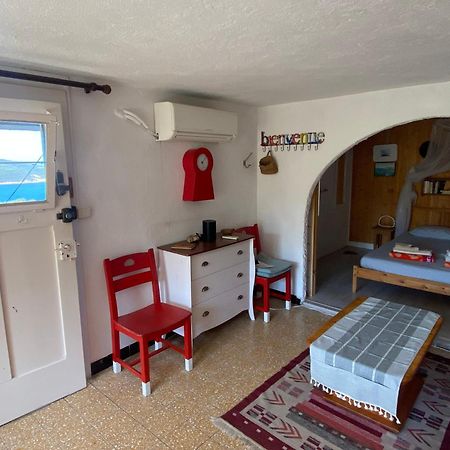 Les Oreades, Studio Le Marin Avec Vue Mer Imprenable Apartment Ile du Levant Bagian luar foto