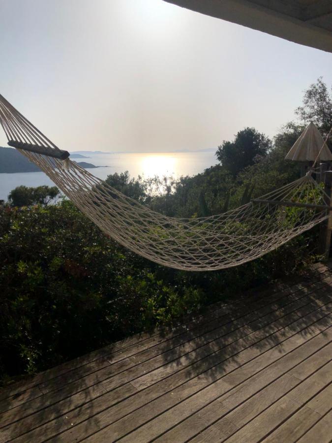 Les Oreades, Studio Le Marin Avec Vue Mer Imprenable Apartment Ile du Levant Bagian luar foto
