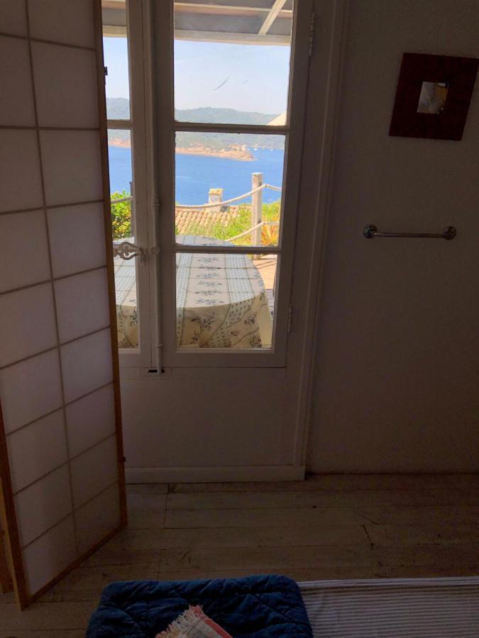 Les Oreades, Studio Le Marin Avec Vue Mer Imprenable Apartment Ile du Levant Bagian luar foto